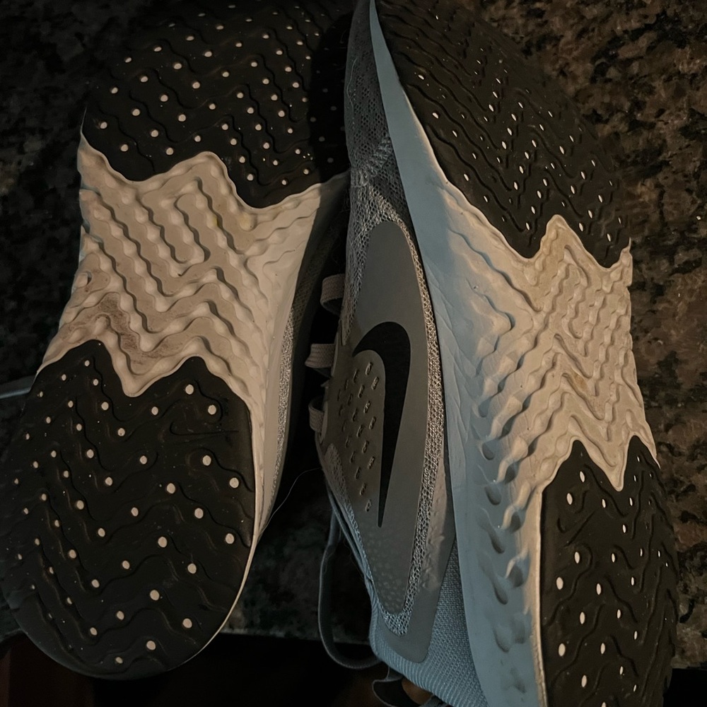 Nike legend react - Picture 3 of 4